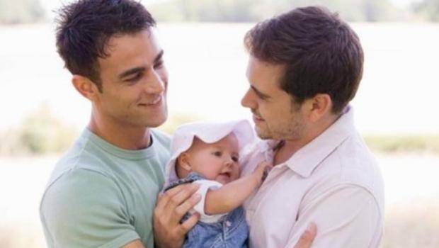 familia adoptiva comidos homosexuales familia adoptiva comidos homosexuales
