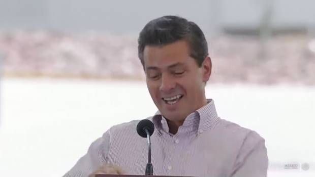 Peña Nieto narra peculiar anécdota de beso en Lagos de Moreno - SDPnoticias.com
