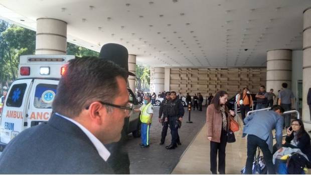 Evacuan hotel donde se alojan Guns N' Roses - Mexico. 1350_st-regis-reforma_620x350