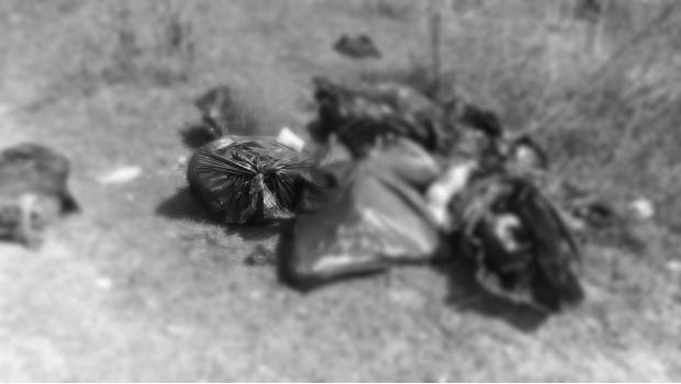 Bolsas con restos humanos encontradas en Chilapa.
