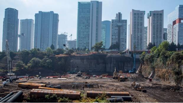 Avanza la construcción del tren interurbano México-Toluca