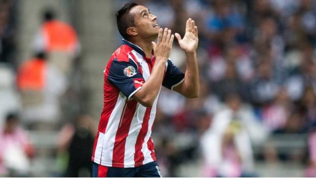 Roban a jugador de las Chivas