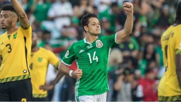 Mourinho busca el retorno de Chicharito al United — Prensa