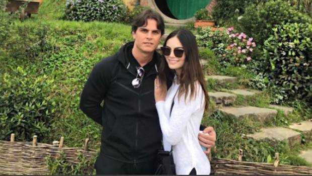 Operan a Ximena Navarrete durante su luna de miel