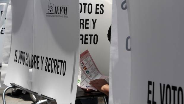 Anuncia López Obrador resistencia pacífica