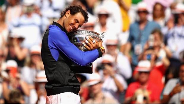 Rafael Nadal alza su décima corona de Roland Garros