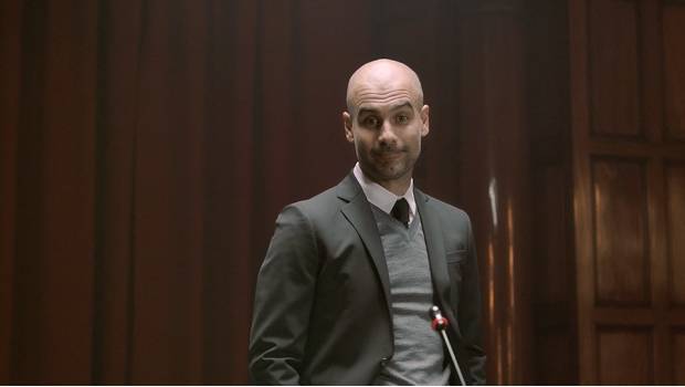 Pep Guardiola se une a los famosos comerciales de una cervecera