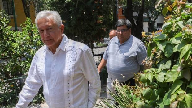 PRD aprueba impulsar frente opositor para 2018; celebra PAN