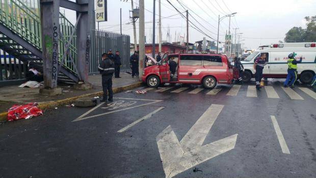 Accidente en Eje 6 Sur deja un menor muerto y 8 heridos