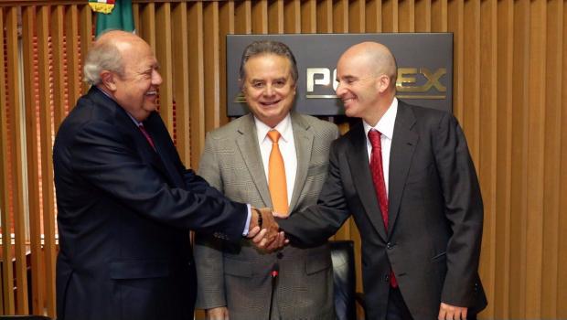 Los trabajadores sindicalizados de Pemex recibirán aumento de 3.12%