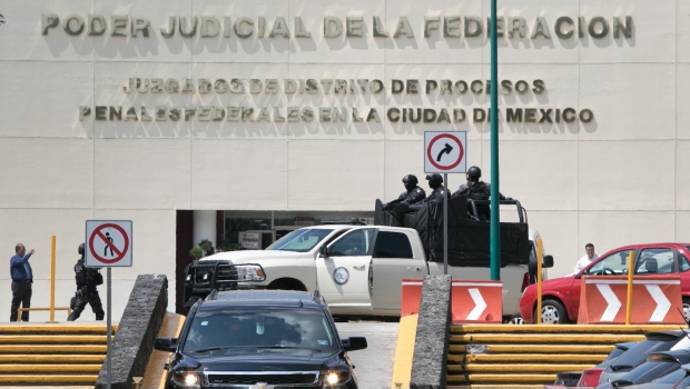 Periodistas exigen investigar a Javier Duarte por asesinatos de colegas en Veracruz Periodistas exigen investigar a Javier Duarte por asesinatos de colegas en Veracruz
