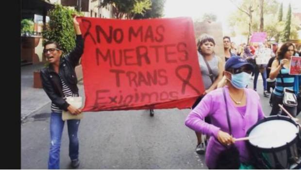 Comunidad trans marcha contra los crímenes de odio. 