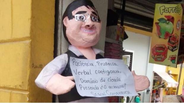 Piñata de Javier Duarte de Ochoa