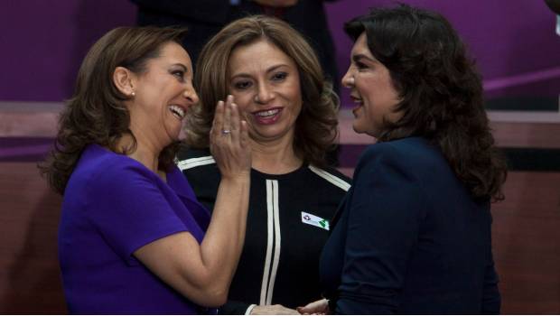 Claudia Ruiz Massieu (izquierda) e Ivonne Ortega (derecha).