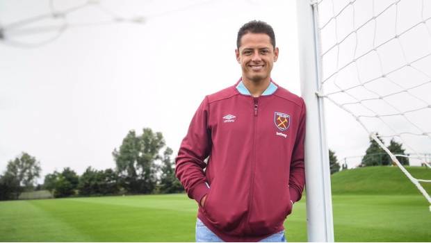 Javier Hernández regresa a la Premier League con los Hammers 