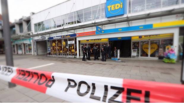 Ataque con cuchillo en supermercado de Hamburgo deja un muerto