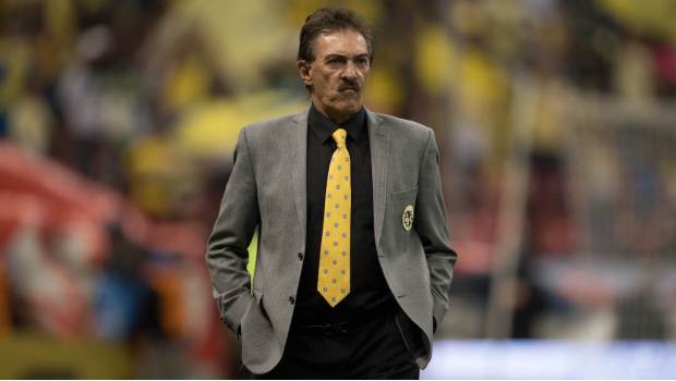 Ricardo La Volpe no solo es experto en el futbol 