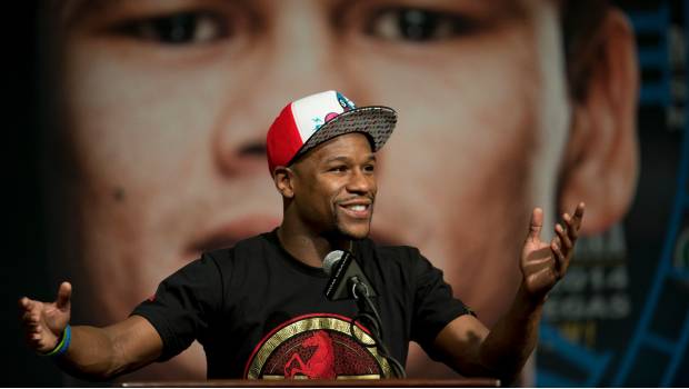 Floyd Mayweather en conferencia de prensa.