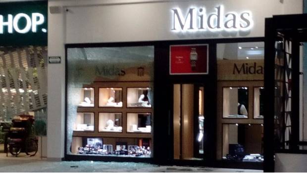 Asaltan joyería Midas en Altama, Tampico