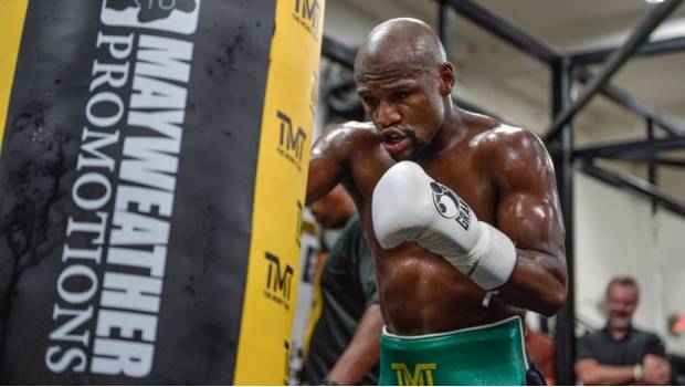 Mayweather práctica previo al pleito.