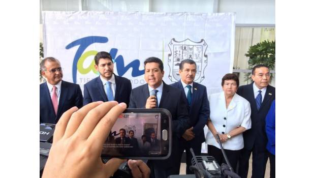 Cabeza de Vaca, gobernador de Tamaulipas pretende frenar la guerra con mejor educación