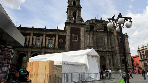 Filmación de Godzilla en la Plaza Santo Domingo