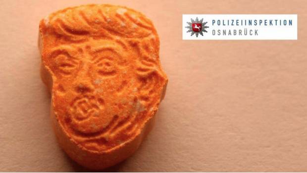 Pastillas éxtasis con cara de Trump. 