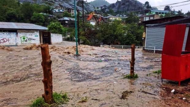 La zona ya fue declarada en alerta esta ma&ntilde;ana y varias brigadas de auxilio para atender a la poblaci&oacute;n y contabilizar los da&ntilde;os en la zona.