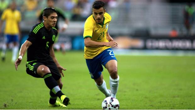 Philippe Coutinho en juego contra el Tricolor.