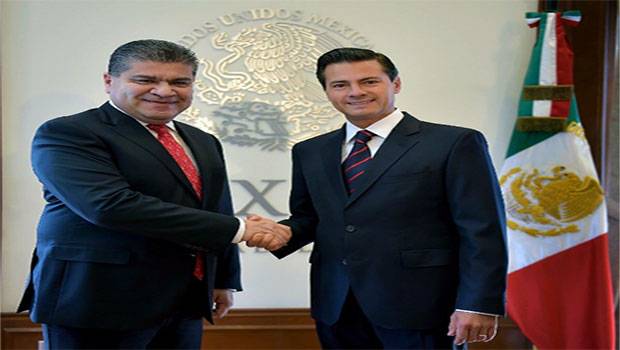 Enrique Peña Nieto recibió al gobernador electo Miguel Riquelme Solís en Los Pinos.