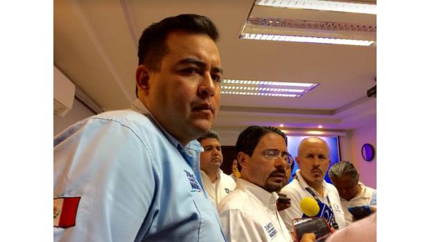  Jhonatan Ruiz, 31 años y fue nombrado Secretario del Ayuntamiento de Ciudad Madero en Tamaulipas.