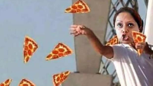 Una mujer arm&oacute; un zafarrancho en un&nbsp;Little Caesars de Monterrey porque no le cumplieron una promoci&oacute;n; la bautizan #LadyPizza y le dedican memes.