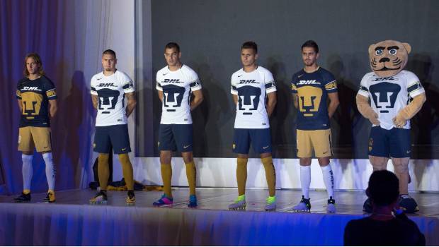 Pumas presenta uniforme.