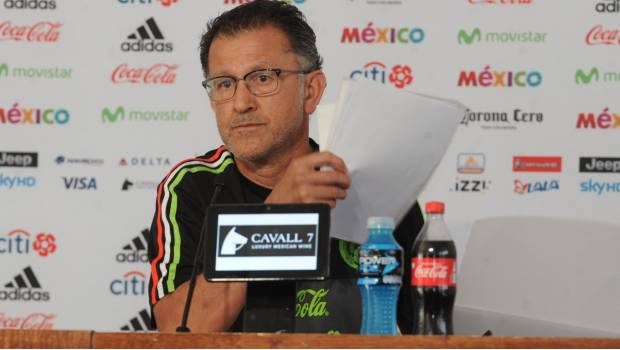 Juan Carlos Osorio en conferencia de prensa.