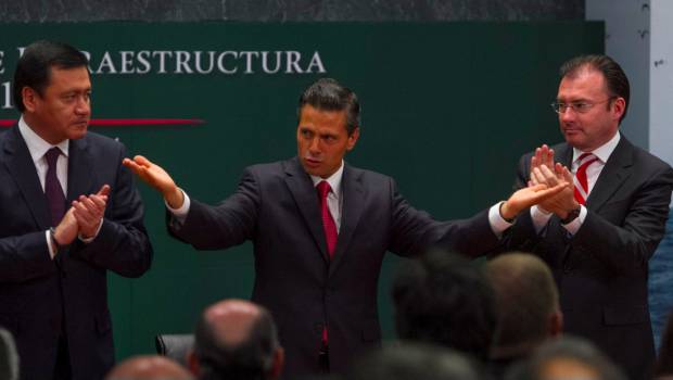 Miguel Ángel Osorio Chong, Enrique Peña Nieto y Luis Videgaray. Preocupación.