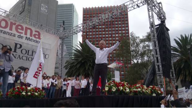 Andrés Manuel López Obrador, dirigente nacional de Morena