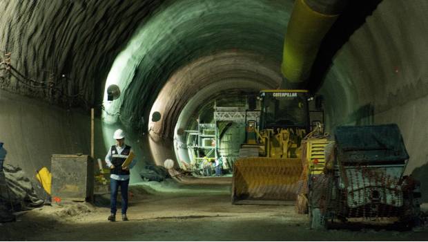 Obras de ampliación de la Línea 12 del Metro hacia Observatorio.