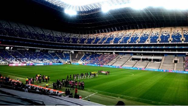 Estadio Rayados durante partido de Liga MX Femenil.