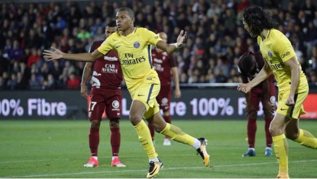 Mbappé anotó en su debut con el cuadro parisino 