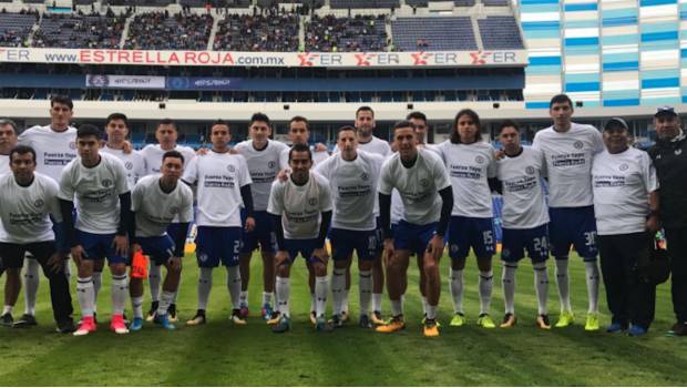 Los jugadores de la Máquina lucieron una camiseta especial 