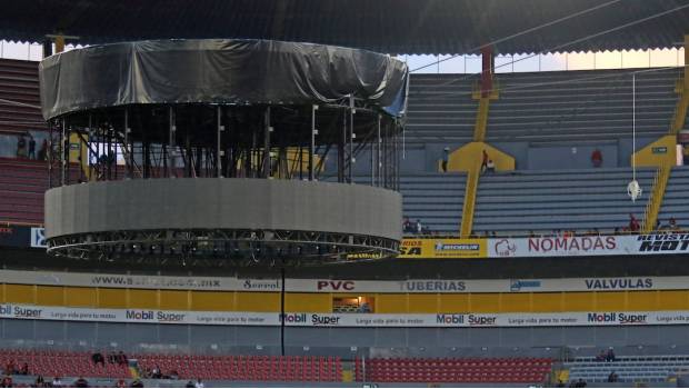 La mega pantalla del Estadio Jalisco fue la razón para cancelar el partido 