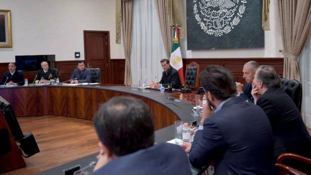 Enrique Peña Nieto en reunión con su gabinete para evaluar sismo de 8.2.