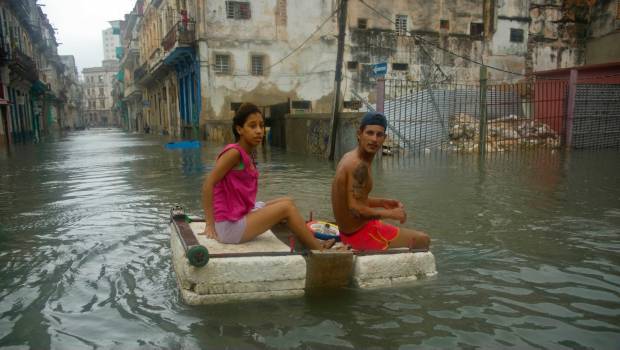 Afectados por huracán 'Irma' en Cuba.