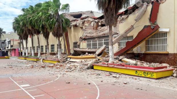 Centro Escolar Juchitán. Lamentable demolición.