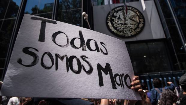 Marcha contra feminicidios en México tras asesinato de Mara Fernanda.