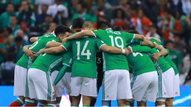 El Tri previo a un duelo.