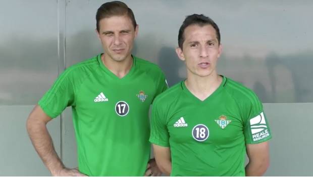 Guardado junto a Joaquín.