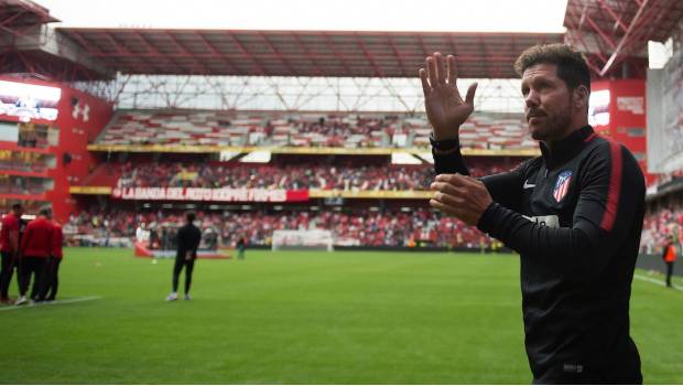 El 'Cholo' y el Atleti visitaron la Bombonera de Toluca para celebrar el centenario de los choriceros 