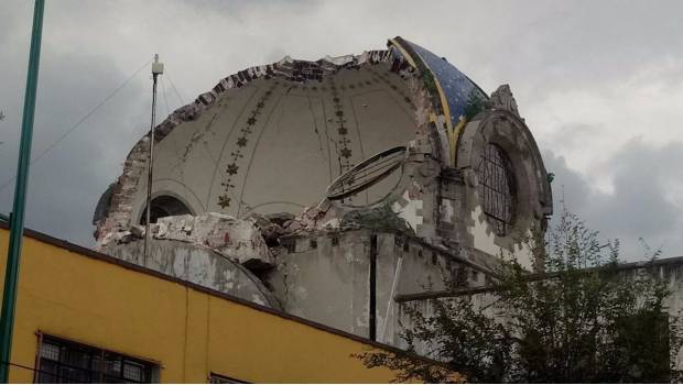 Cae c?pula de iglesia en la colonia Guerrero. Noticias en tiempo real
