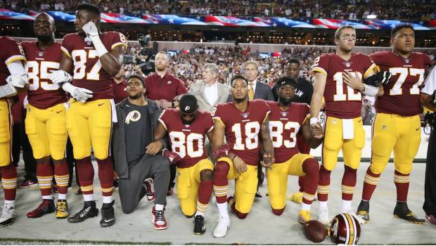 Trump arremete contra jugadores de la NFL que protestaron durante himno de EU. Noticias en tiempo real